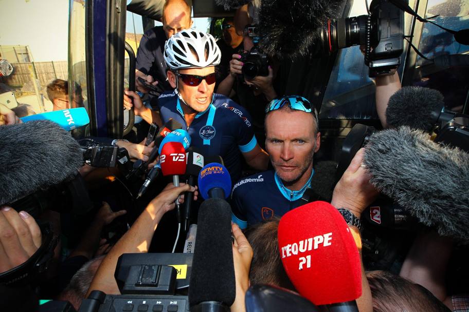 Grande attenzione dei media per il ritorno di Lance Armstrong in Francia. Epa